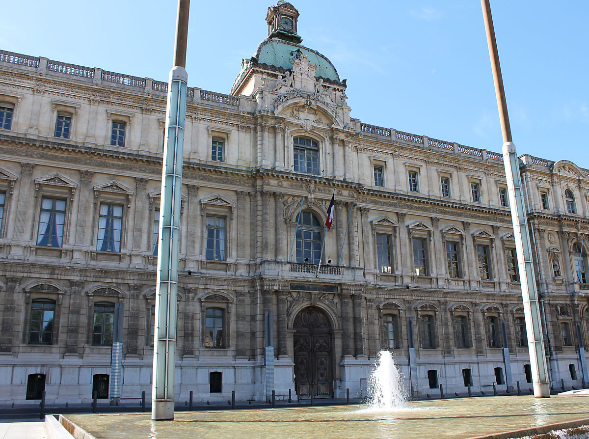 Préfecture des Bouches-du-Rhône de Marseille • Lieux Emblématiques • Colorbüs Préfecture des Bouches-du-Rhône de Marseille • Lieux Emblématiques • Colorbüs